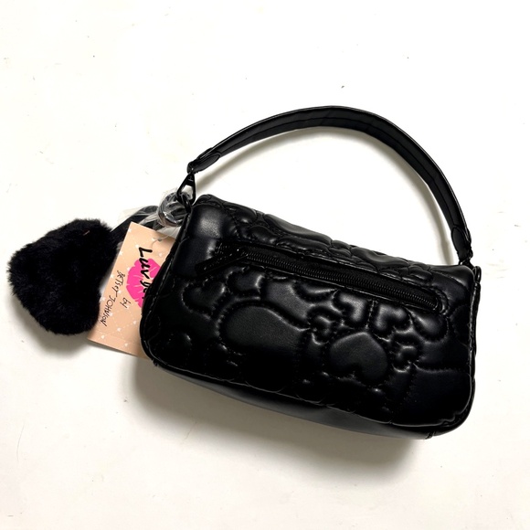 NWT BETSEY JOHNSON Quilted Heart Shoulder Bag Black Faux Fur Charm Purse - Picture 5 of 8